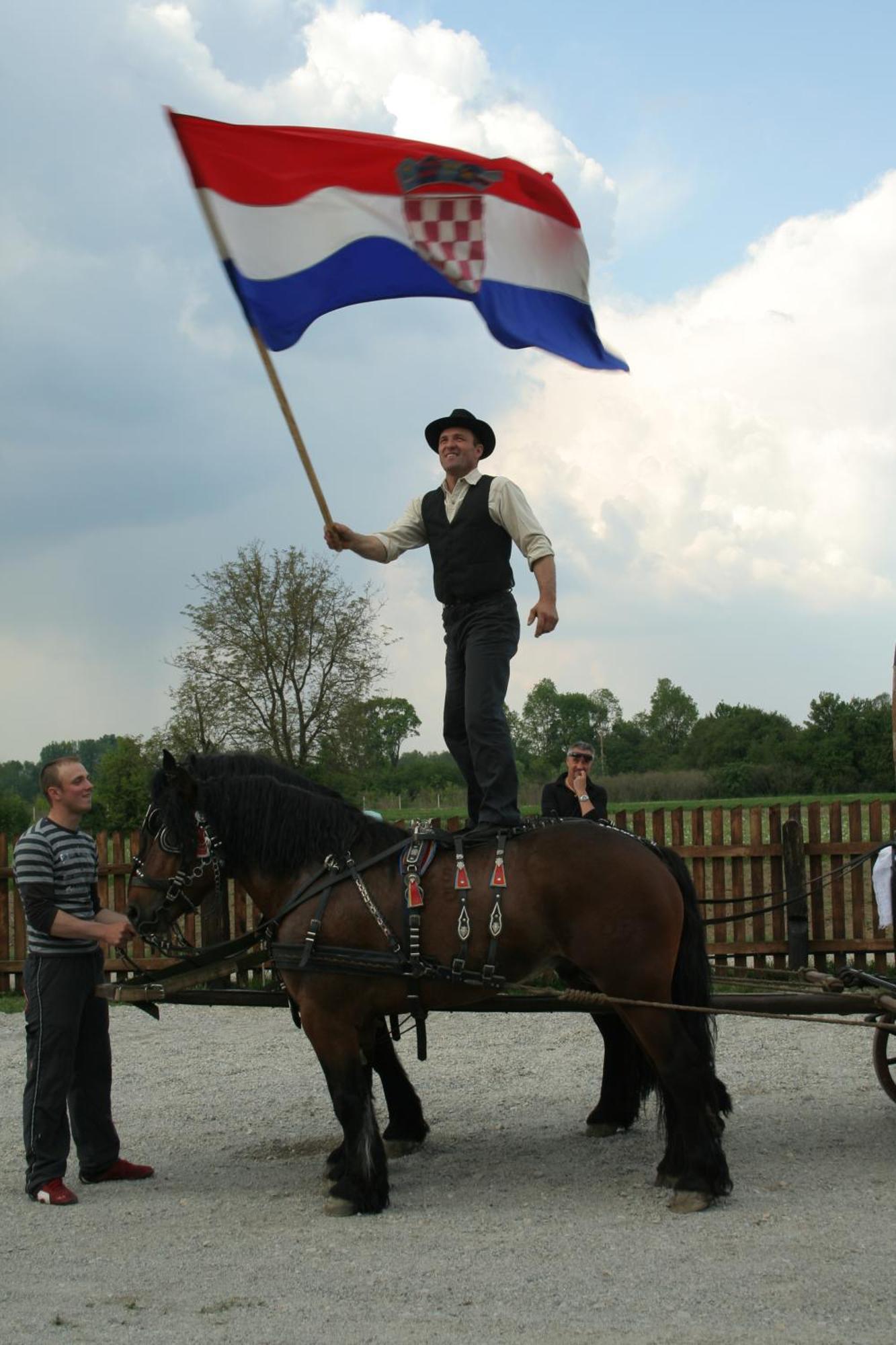 מלון Tradicije Čigoč מראה חיצוני תמונה